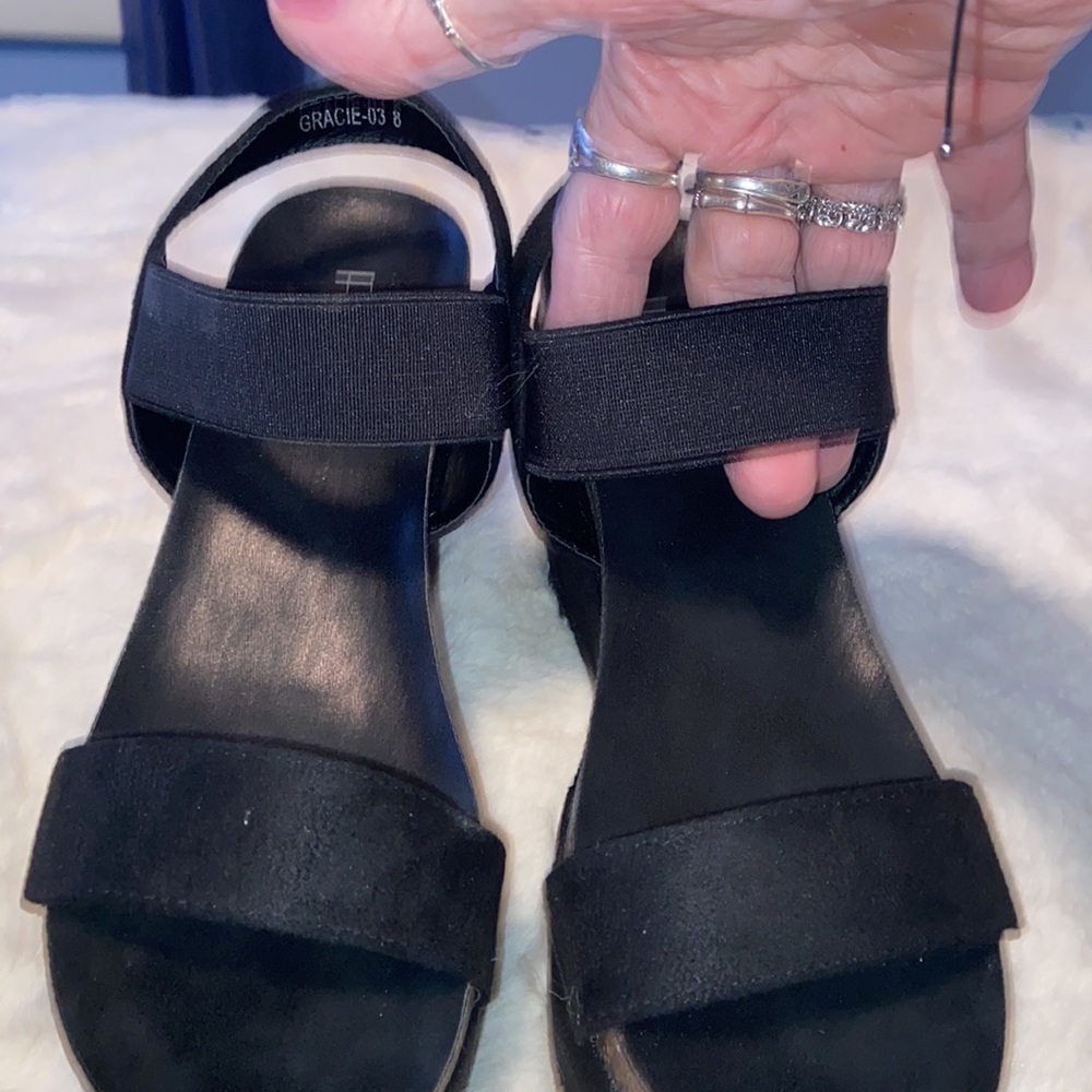 NIB/ Very sexy wedge sandals - Picture 6 of 11